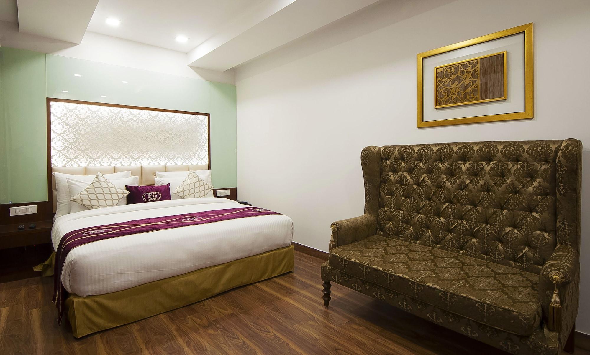 Hotel Swaran Palace Delhi Kültér fotó
