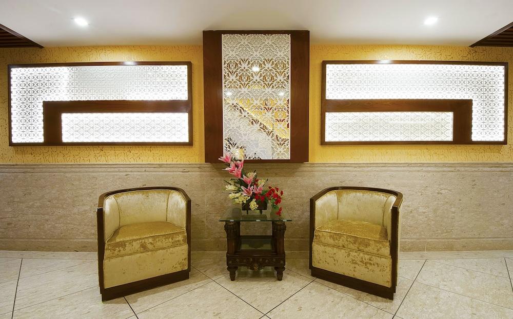 Hotel Swaran Palace Delhi Kültér fotó